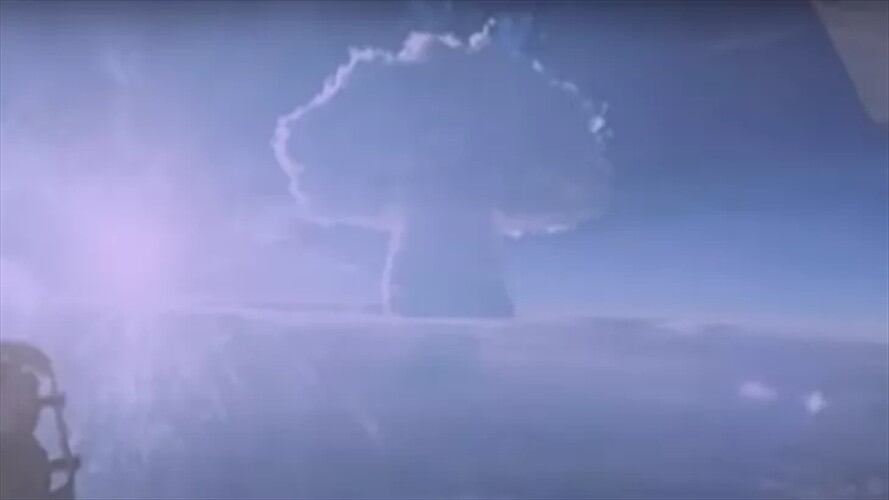 Nube de hongo provocada por la Tsar Bomba. Foto: Youtube