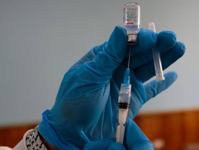 ¿Cuáles actividades previas expertos recomiendan no hacer antes de vacunarse?. Foto: Getty Images/ Agencia Press South