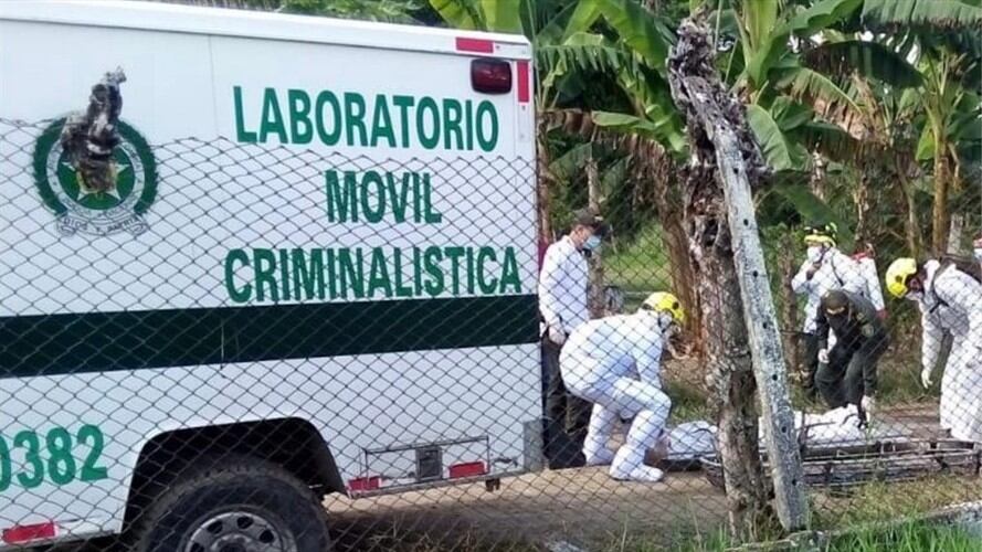 Cuerpos de mineros llegan al Puesto de Mando Unificado en Caldas. Foto: Mario Escobar Valencia