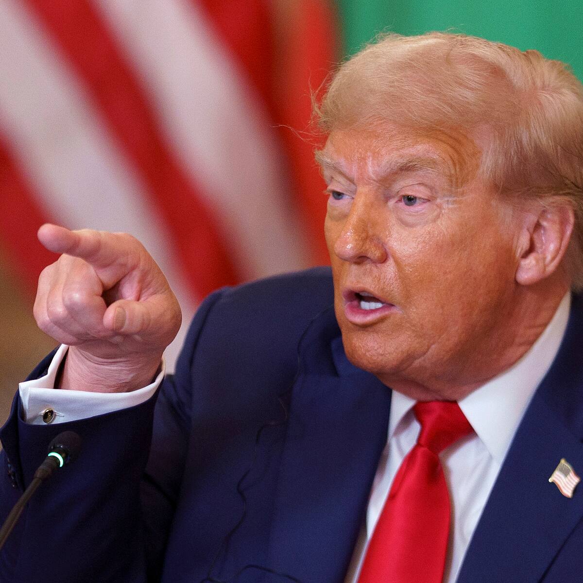 Trump advierte de un “anuncio de gran magnitud” sobre Rusia antes de reunión con jefe de la OTAN