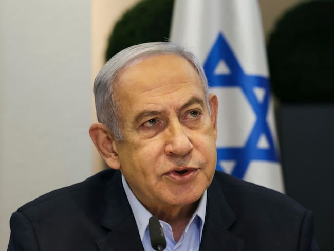 Tel Aviv (Israel), 07/01/2024.- Israeli Prime Minister Benjamin Netanyahu convenes the weekly cabinet meeting at the Defence Ministry in Tel Aviv, Israel, 07 January 2024. EFE/EPA/RONEN ZVULUN / POOL