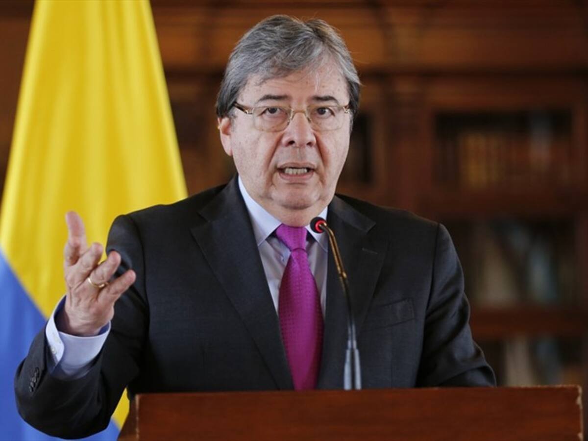 Carlos Holmes pide apoyo internacional para capturar a los que incumplieron los acuerdos