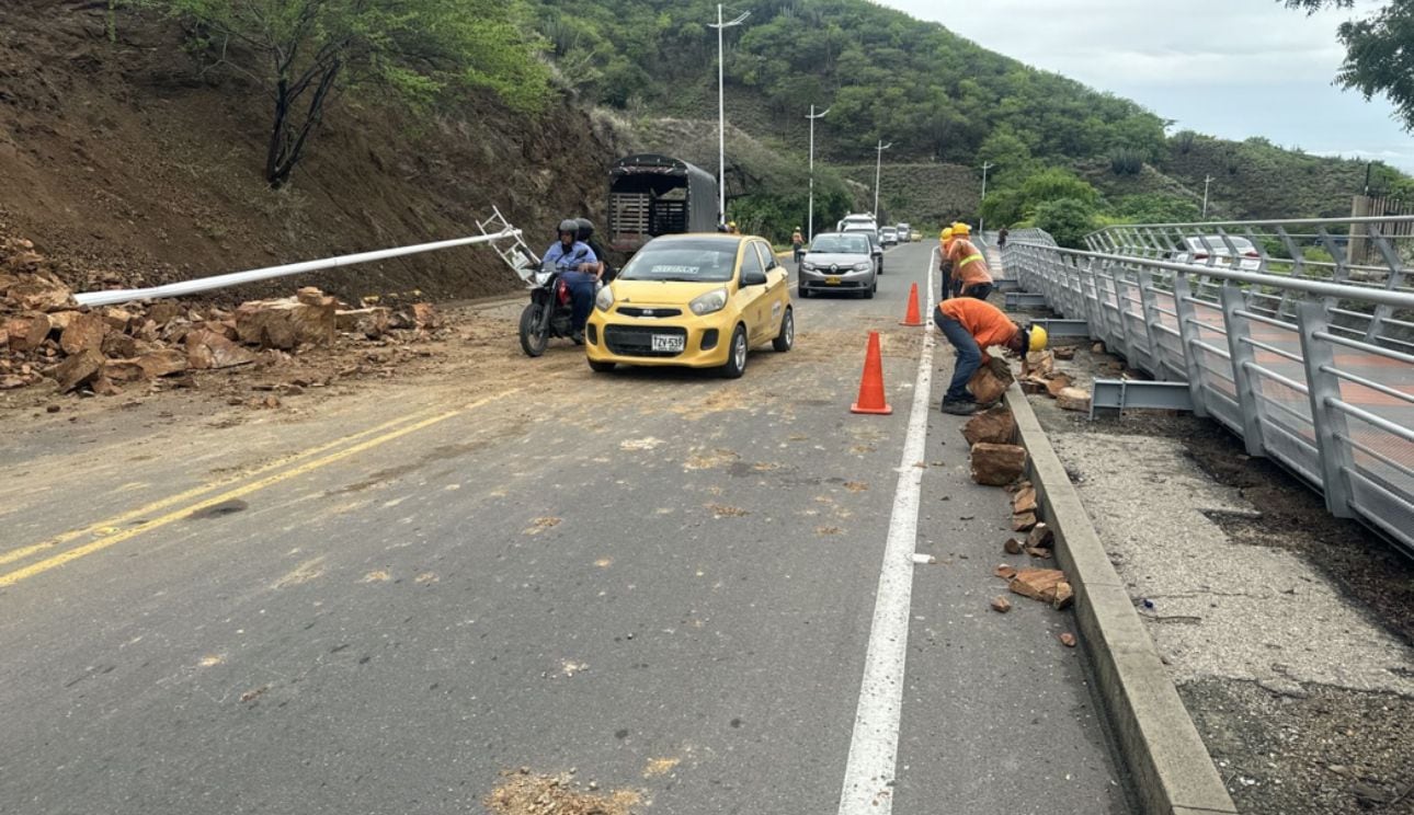 Restablecen el paso en la vía el Ziruma/ Ruta del Sol