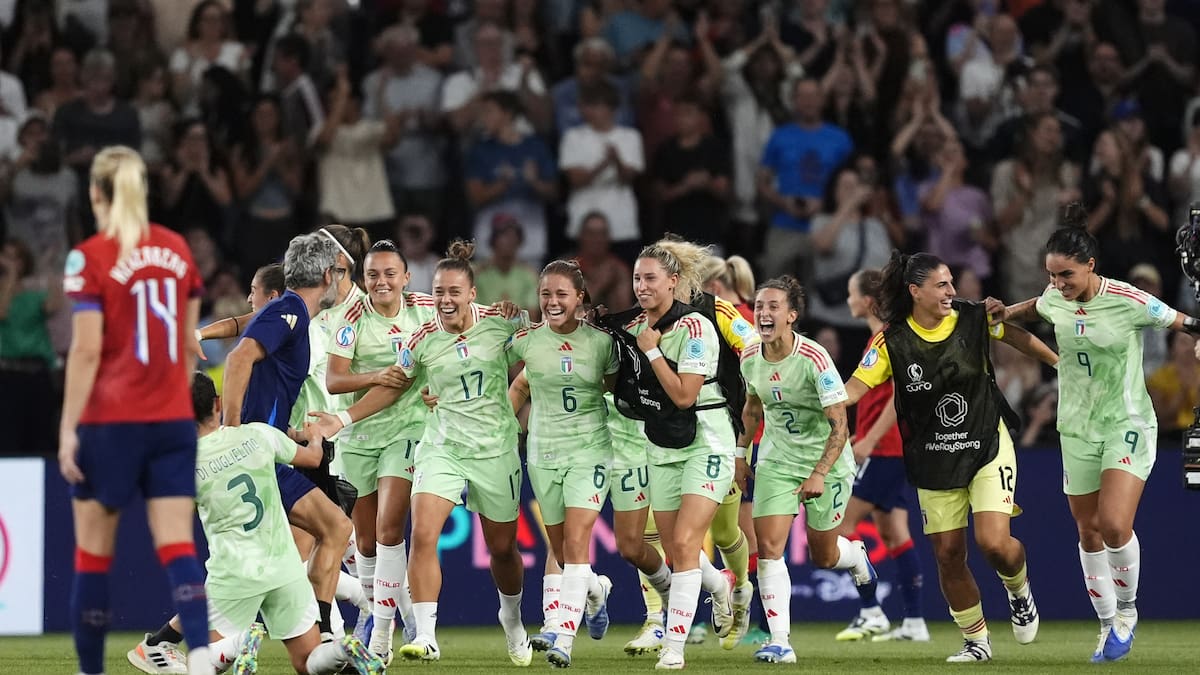 Italia ganó a Noruega in extremis y jugará las semifinales de la Eurocopa