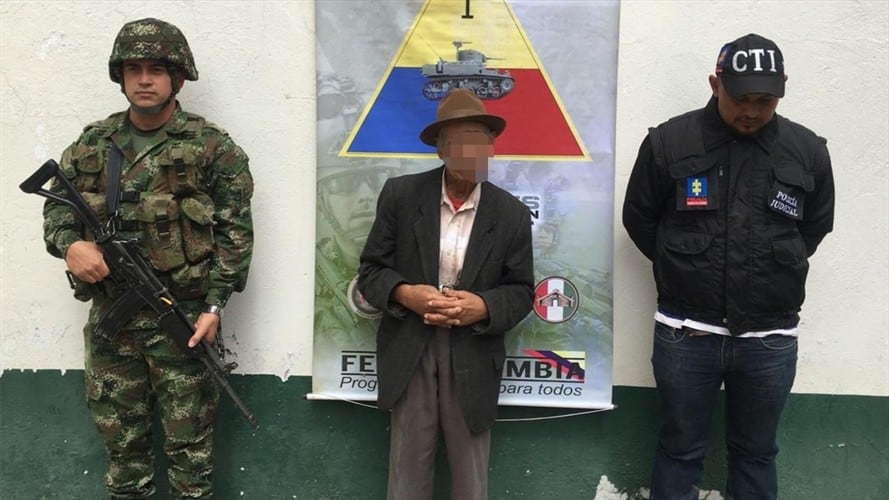 Integrantes de la Primera Brigada del Ejército Nacional permitieron la captura de un adulto mayor por el delito de actos sexuales con menor de 14 años. Foto: Ejército Nacional