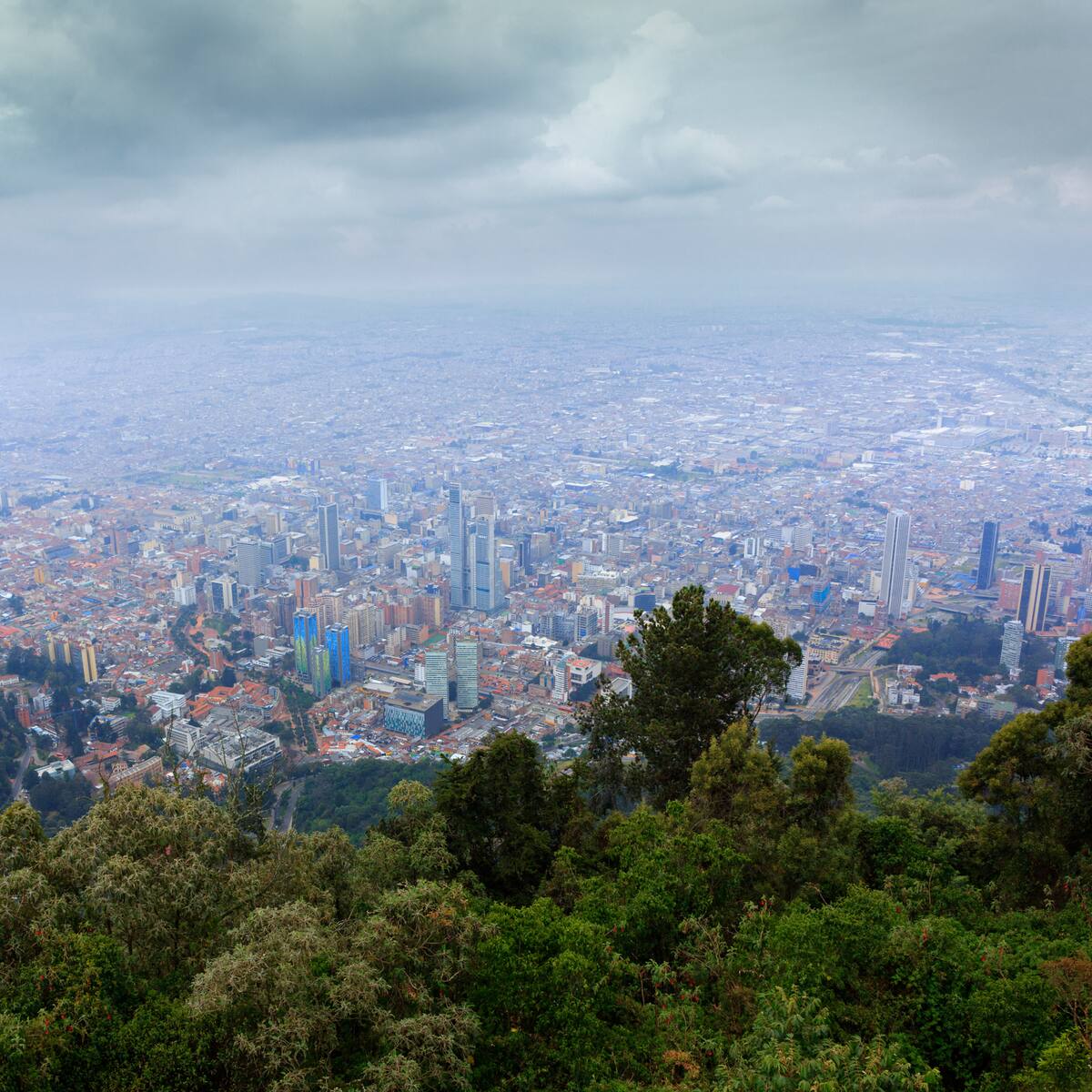 Piden condenar a dueña de mansión construida ilegalmente en Cerros Orientales de Bogotá