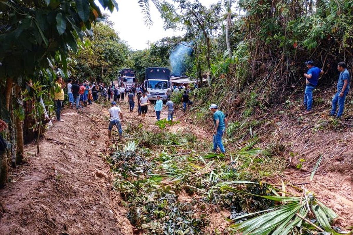 La comunidad afectada reclama la atención oportuna de las autoridades al interior del corredor vial. Crédito: @hugomariocard