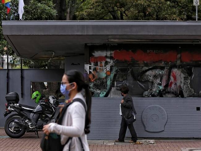 Judicializan a personas acusadas de intentar quemar vivos a policías en un CAI / imagen de referencia. Foto: Colprensa