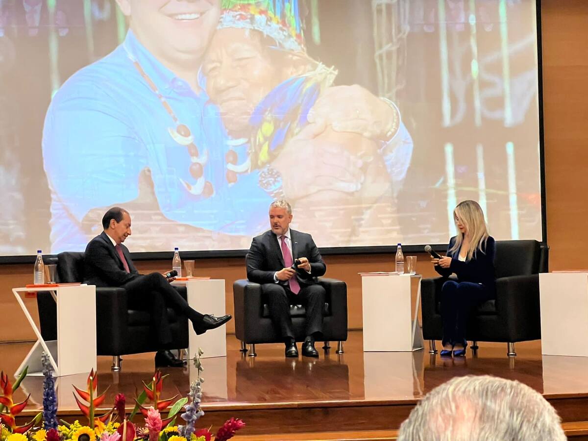 Expresidente Iván Duque lanza nuevo libro