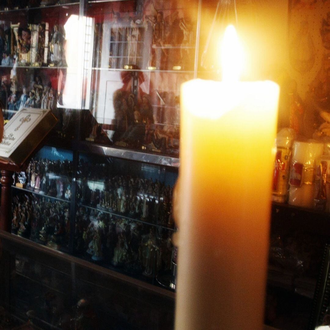 La alcaldía, bancos y puestos de salud se encuentran sin funcionamiento por falta del fluido eléctrico. Crédito: Colprensa. 