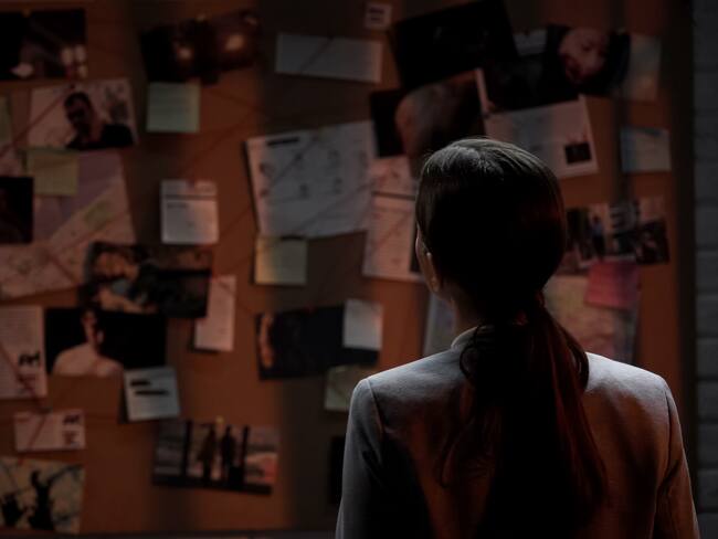 ¿Por qué los asesinos seriales causan curiosidad? El podcast ‘Serialmente’ lo analiza