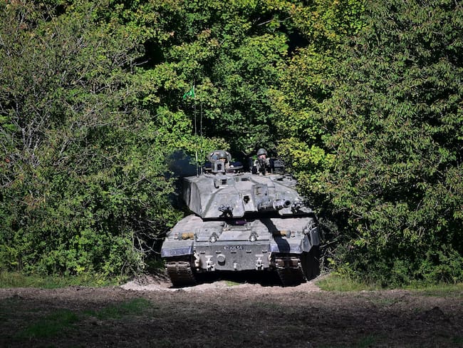 Tanque Challenger 2. (Photo by Finnbarr Webster/Getty Images)