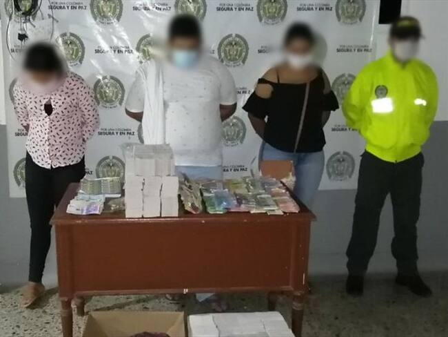 Por venta ilegal de rifas capturan a tres personas en Cotorra, Córdoba. Foto: Cortesía Prensa Policía
