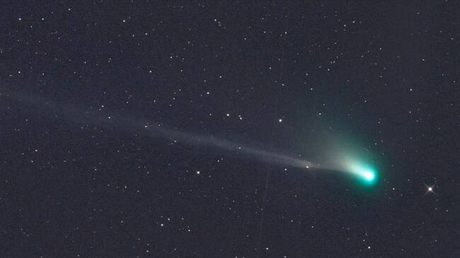 Cometa C/2020 F8 o conocido como Swan. Foto: Twitter: @astromonocyte