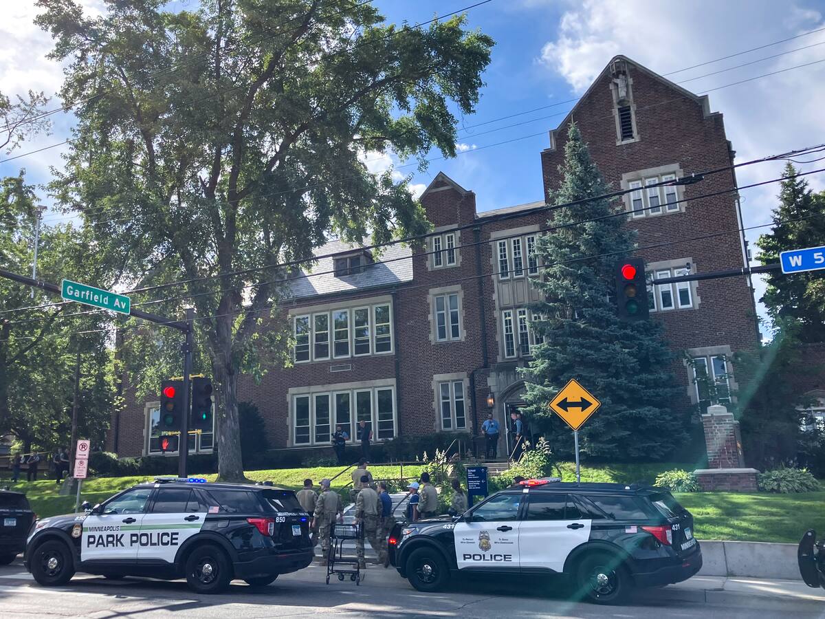 Policía de Minneapolis confirmó dos niños muertos y diecisiete heridos en tiroteo