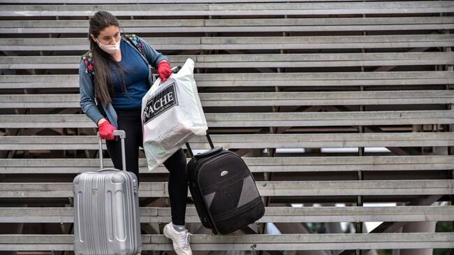 Un grupo de venezolanas protestó en la Alcaldía de Santa Marta pera pedir ayuda.. Foto: Getty Images
