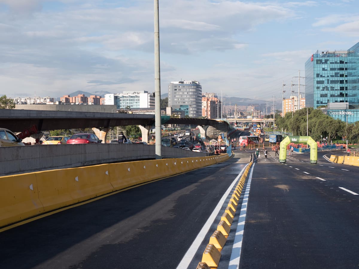 Alcaldía de Bogotá entregó puente de la avenida Calle 68 con 26