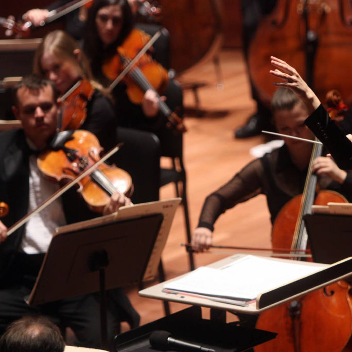 Directora de orquesta Alondra de la Parra recibió ovación en el Gran Liceo de Barcelona