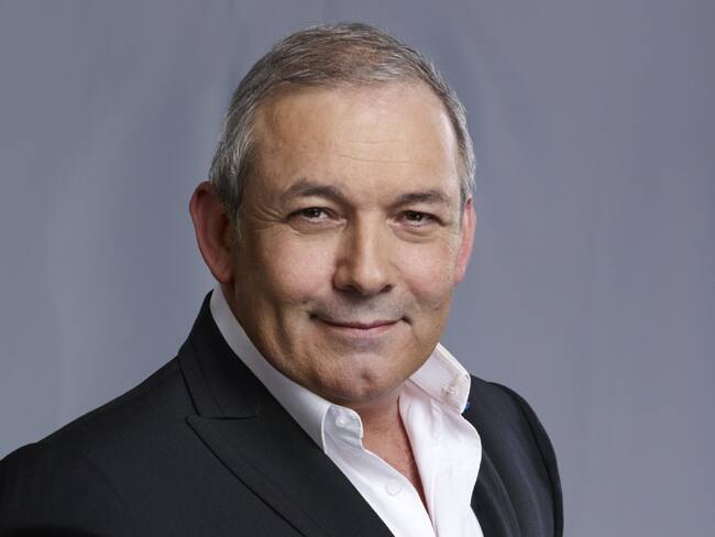 El músico César Escola lanza un show de Navidad combinando diferentes ritmos