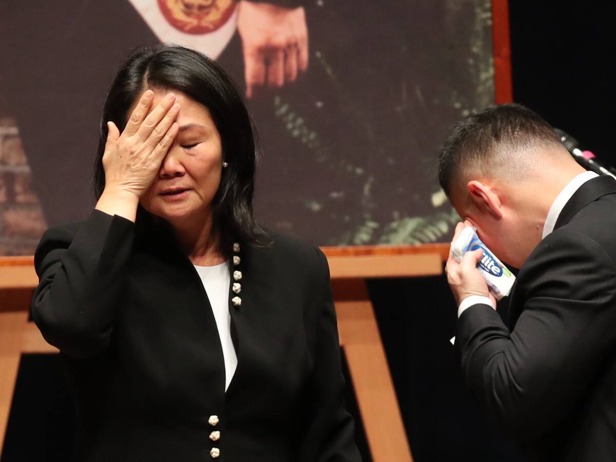 La familia de Fujimori convierte su misa en mitin con gritos de “presidenta” para su hija