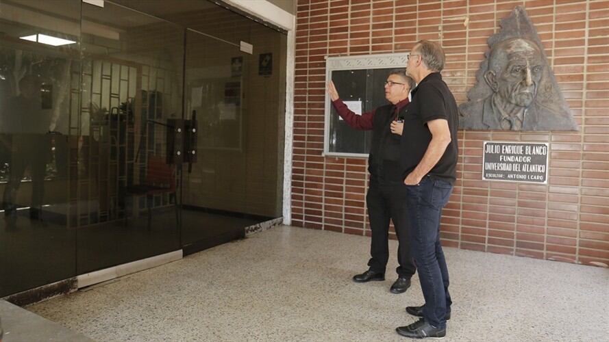 Eduardo Verano lanzó un contundente rechazo a los actos de violencia y el material explosivo encontrado en la Universidad del Atlántico. Foto: Gobernación del Atlántico
