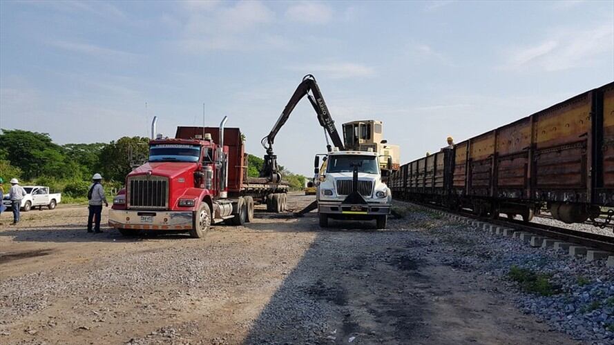 Colfecar aseguró que para abril siguió cayendo el transporte de carga por carretera. Foto: Colprensa