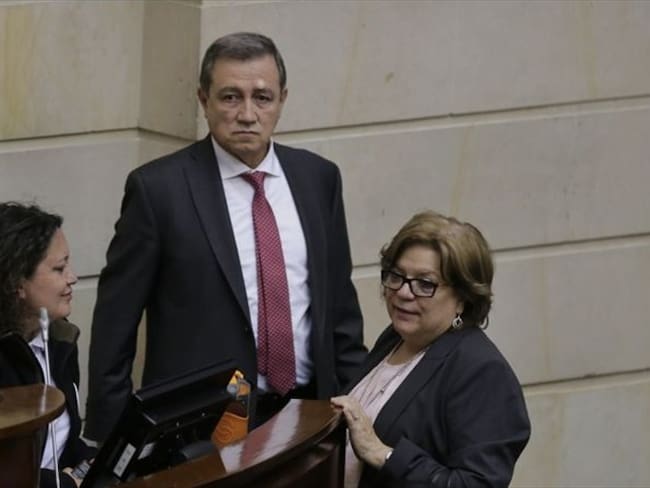 Ernesto Macías aseguró que si la Cámara toma una decisión primero, se podría viciar el proceso.. Foto: Colprensa