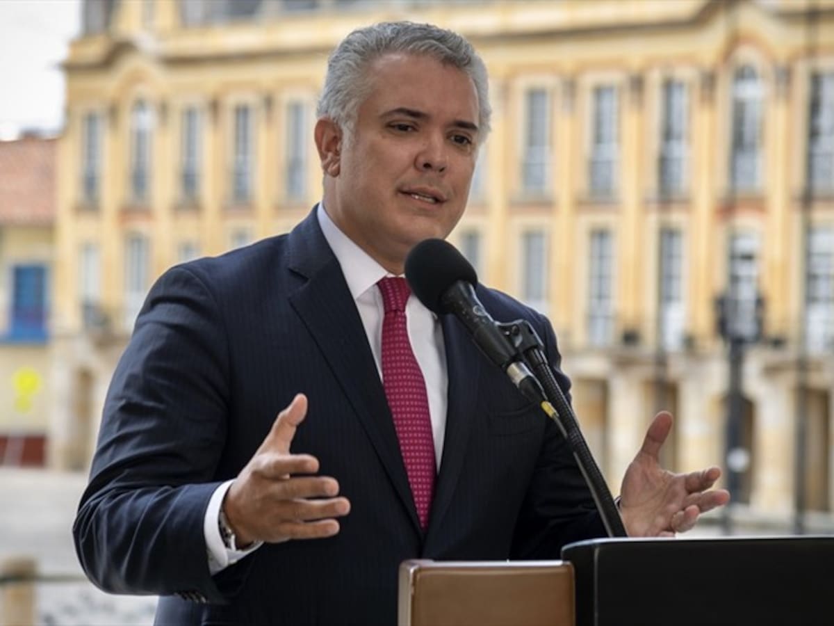 Atacan el helicóptero en el que viajaba el presidente Iván Duque