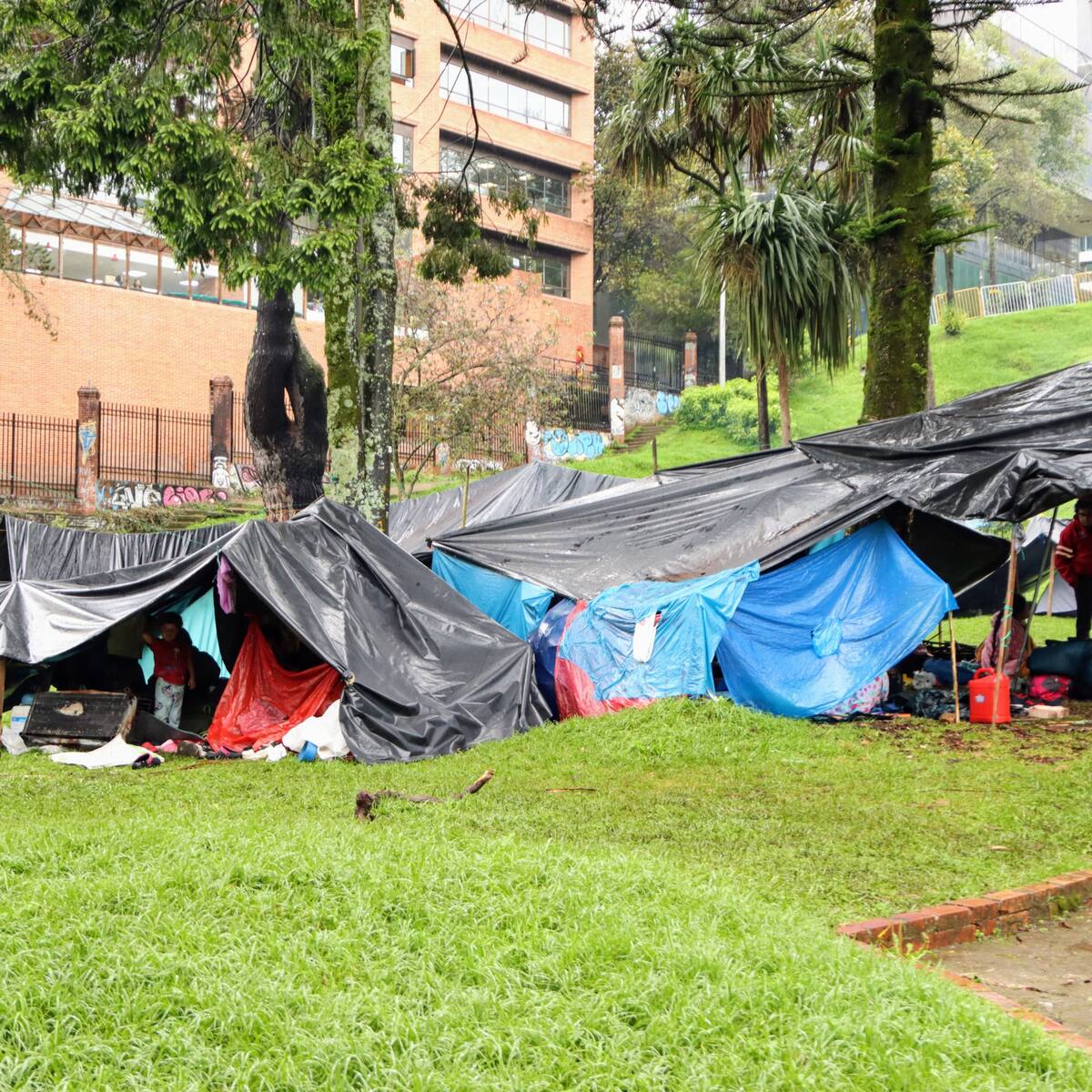 Cien indígenas emberá no volvieron a sus regiones; estarían extorsionando a funcionarios de Bogotá