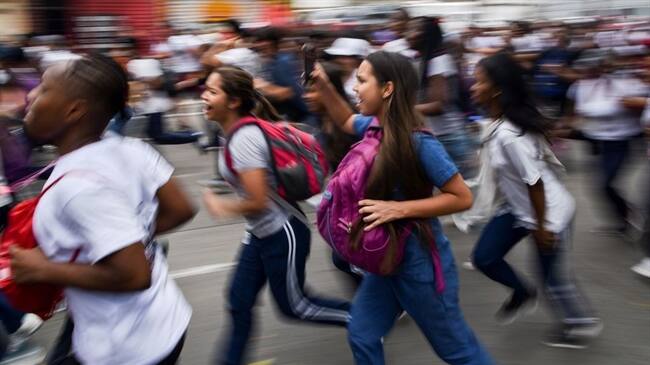 Las centrales obreras, organizaciones sociales, estudiantiles, políticas y Fecode acordaron adelantar una agenda conjunta de movilizaciones en todo el país. Foto: Getty Images
