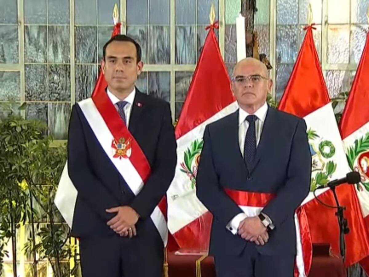 El abogado Ernesto Álvarez fue nombrado primer ministro del Gobierno de transición de Perú