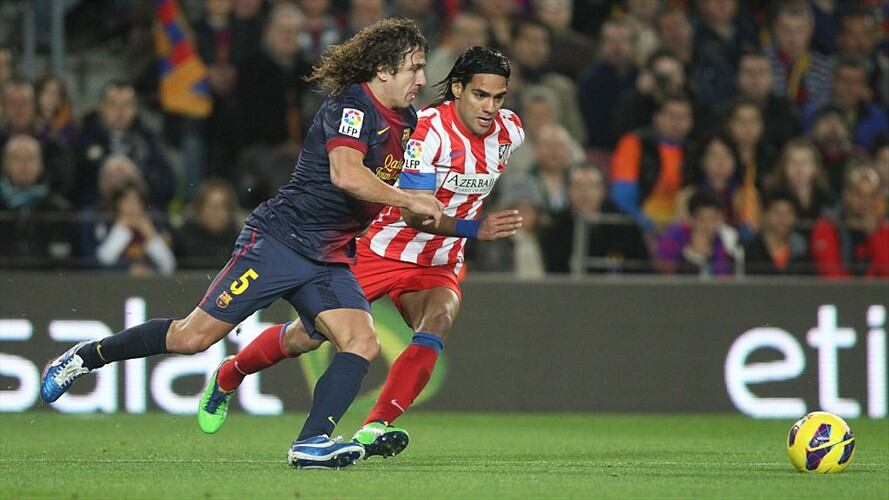 Puyol recuerda sus duelos con Falcao, “uno de los delanteros que más le costó marcar”. Foto: Getty Images