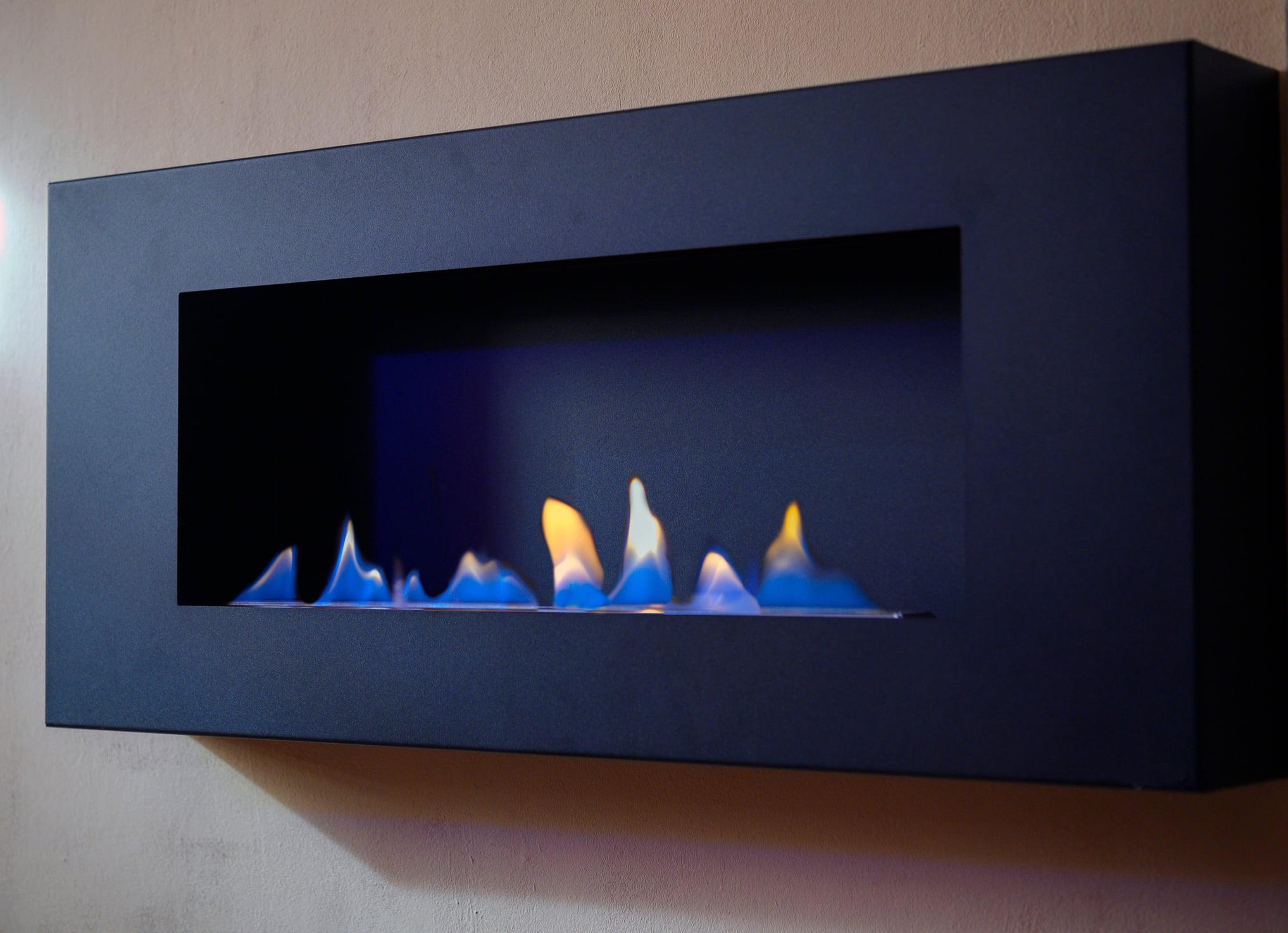 Chimenea de bioetanol imagen de referencia. Foto: Getty Images.