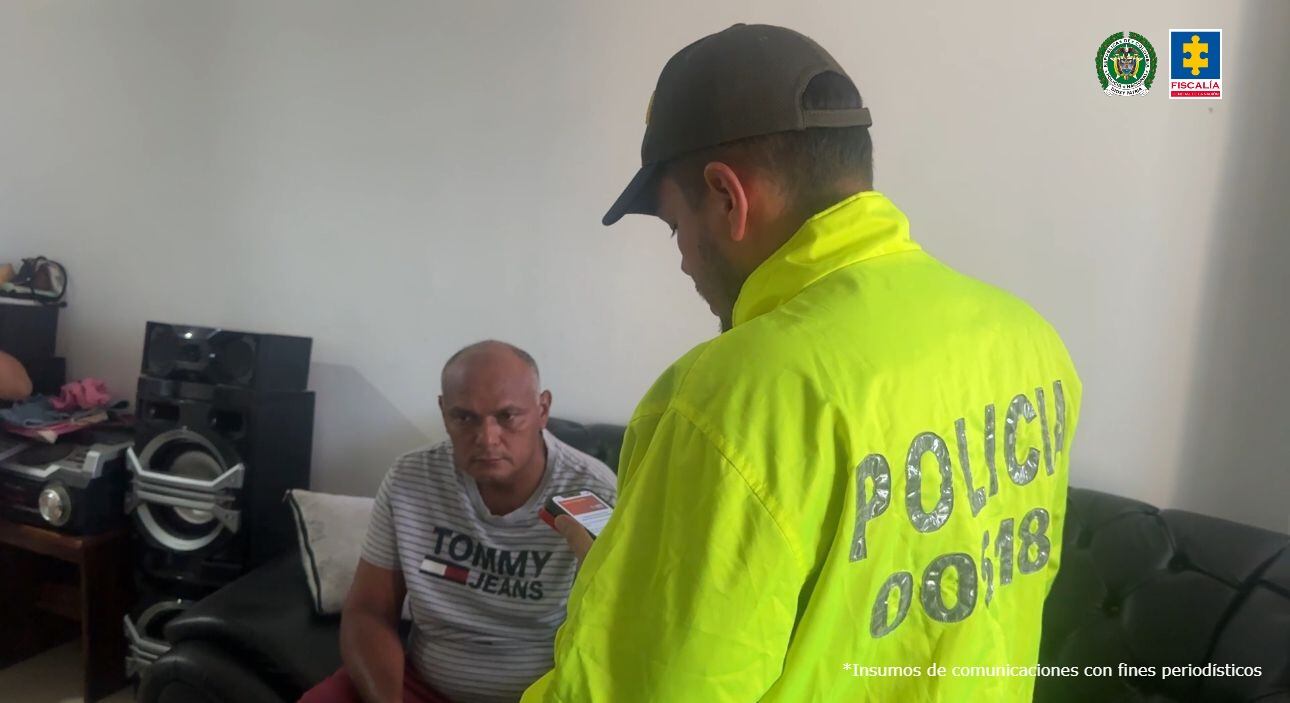 Capturado con fines de extradición, presunto articulador de una red narcotraficante señalada de sacar cocaína desde el Catatumbo hasta Centroamérica. / Foto: Fiscalía.