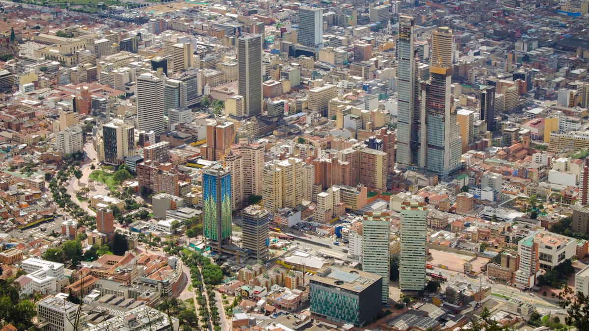 ¿Cómo se divide y funciona el sistema de estratificación en Colombia?