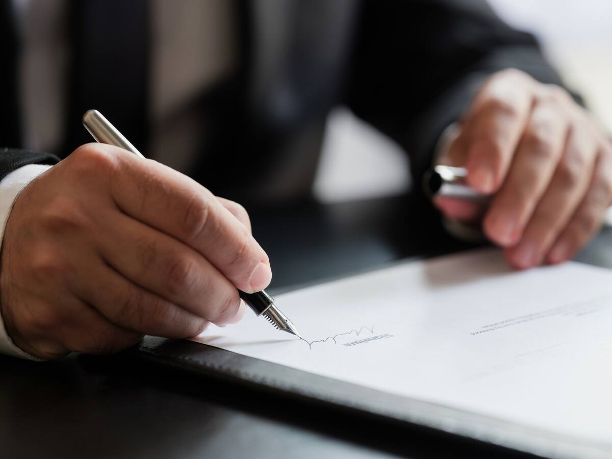 Gobierno firmó el decreto que destraba el negocio entre el GEA y Gilinski