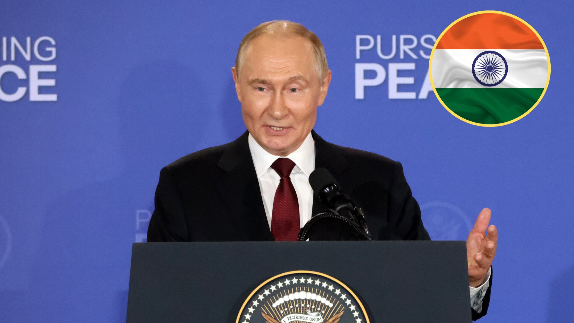 Presidente Vladimir Putin, bandera de India. Foto: Contributor/Getty Images