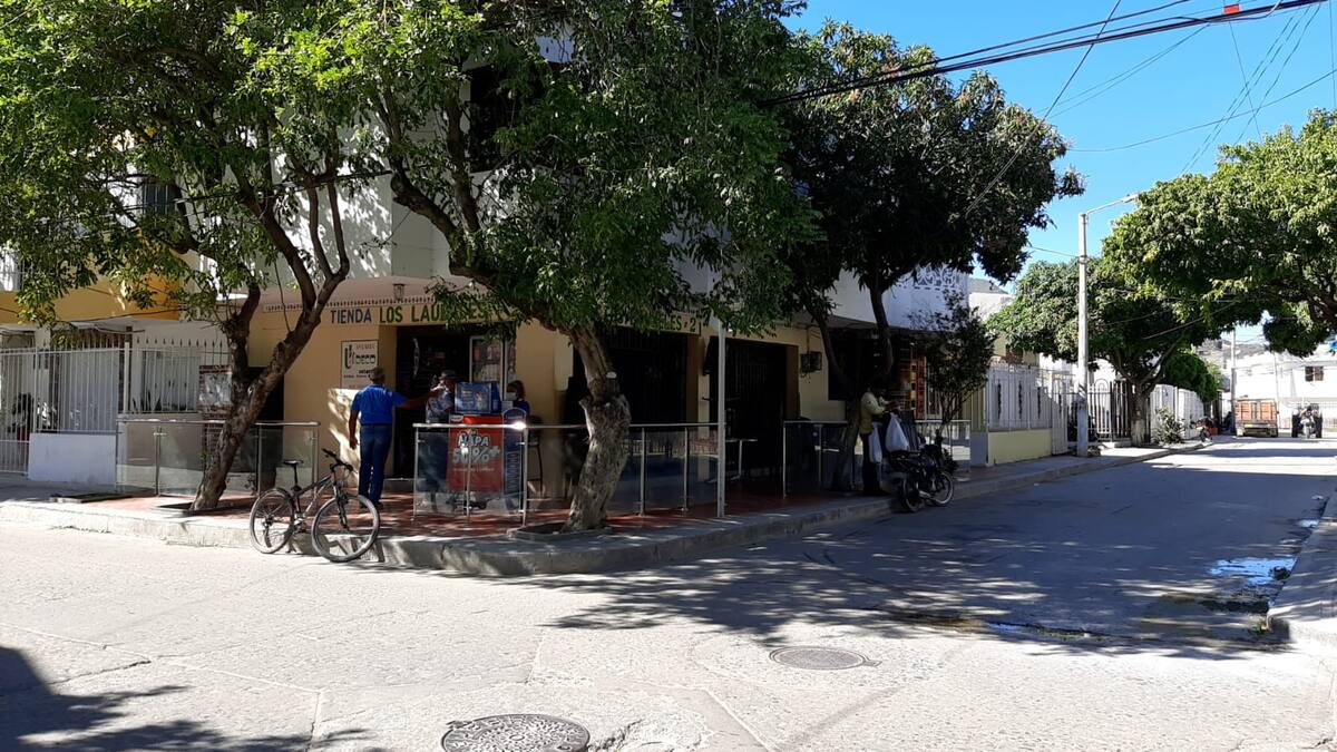 Tenderos en Santa Marta compran las cervezas en depósito a precios más elevados