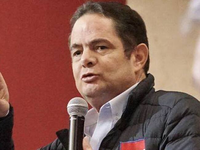 Propuesta de Vargas Lleras para crear coalición contra reformas de Petro divide opiniones