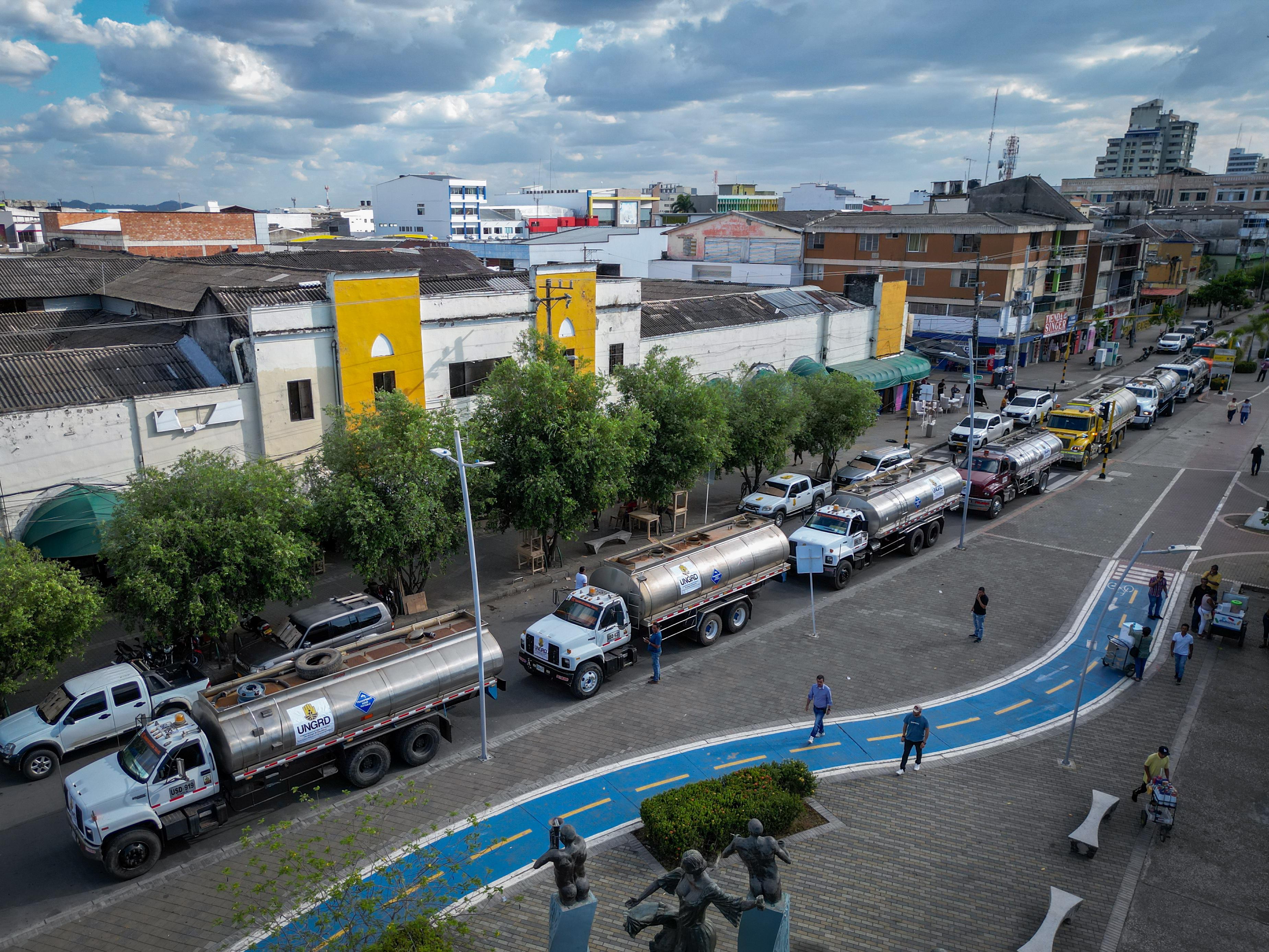 Carrotanques en Montería. Foto: prensa Gobernación de Córdoba.