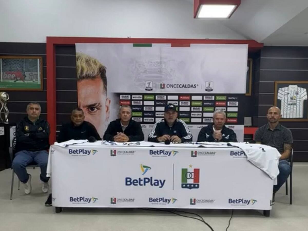 Once Caldas presentó como nuevo técnico a Pedro Sarmiento
