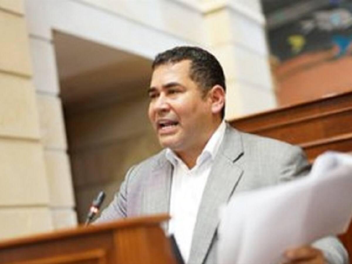 Representante a la Cámara Carlos Chacón propone cierre de la frontera colombo-venezolana