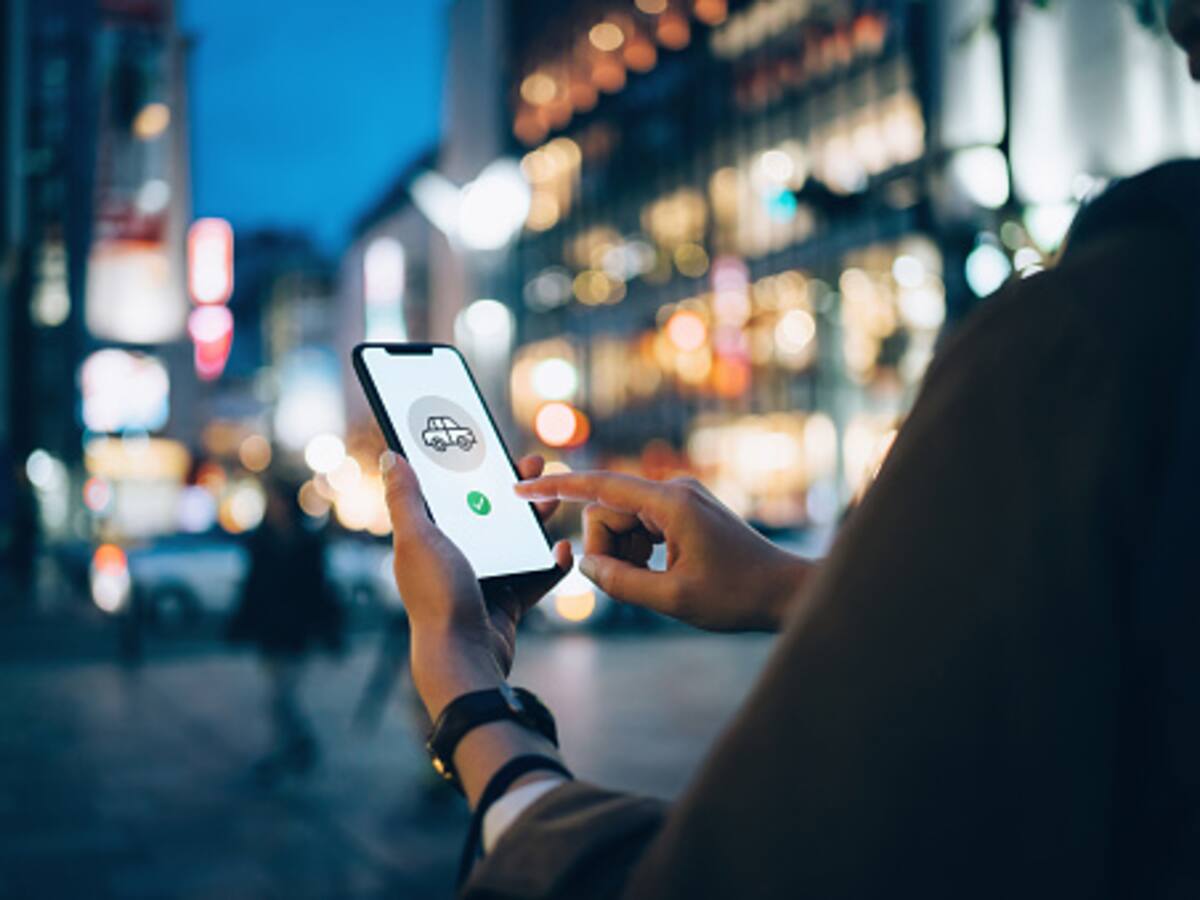 Inconformidad de usuarios por las tarifas que manejan las plataformas de transporte