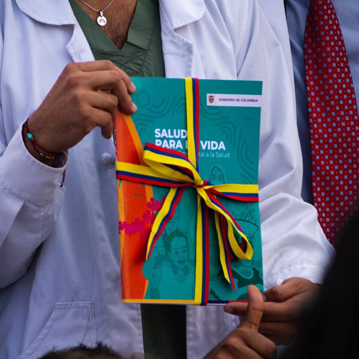 Cámara aprueba 12 artículos más de reforma a la salud y se queda otra vez sin quórum