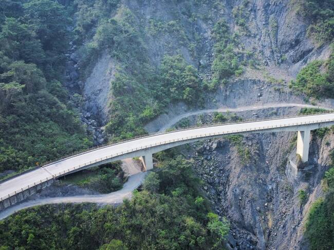 La inestabilidad en la Transversal del Cusiana por las lluvias, provocaron la declaración de la Urgencia Manifiesta por el Invías.