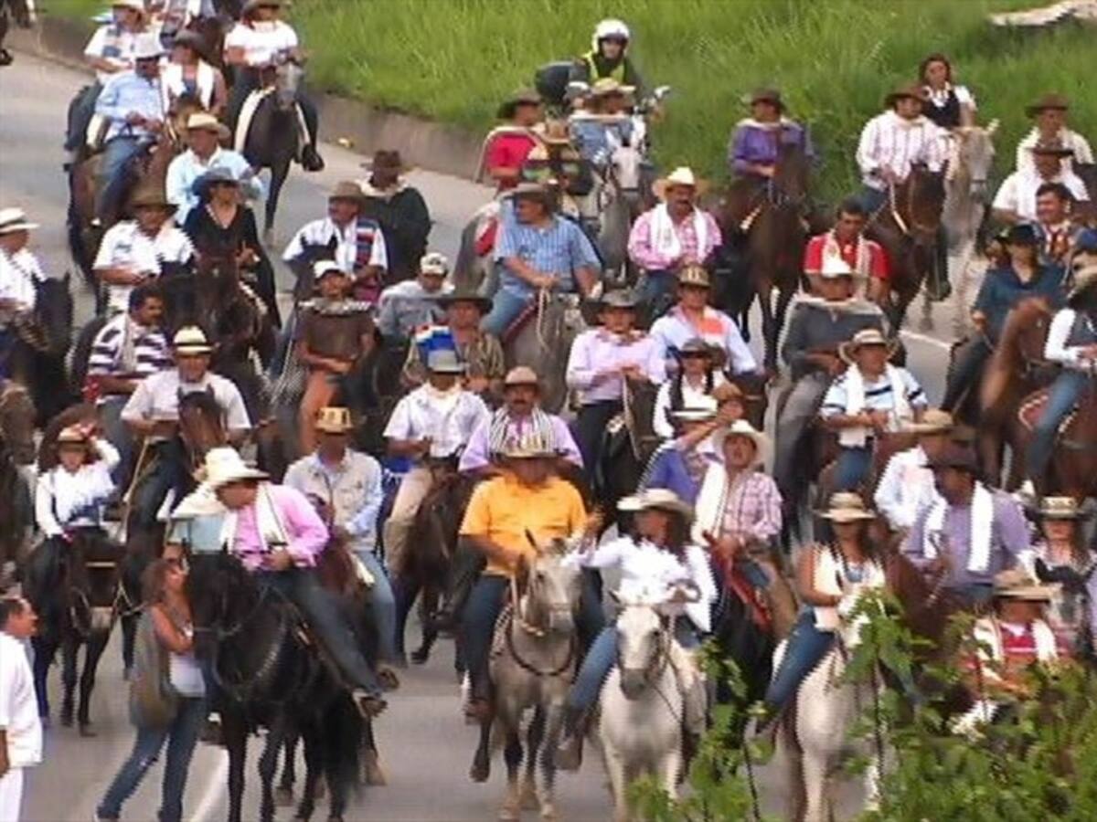 Suspenden las cabalgatas en Santander por casos de influenza equina