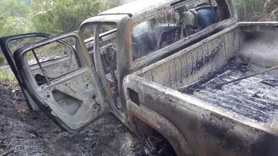 El vehículo en el que se movilizaba Jaime Alonso Mejía Azcárate, fue hallado este miércoles incinerado en zona montañosa del municipio de Tuluá.. Foto: Twitter: Álvaro Uribe