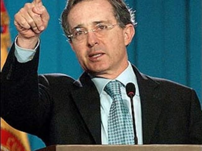 El presidente Álvaro Uribe se pronuncia contra el narcotráfico