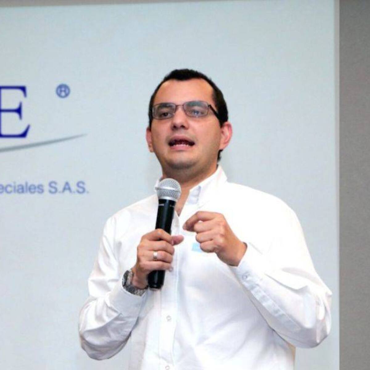 Exdirector de la SAE responde a Petro por trino sobre inventarios de bienes de narco