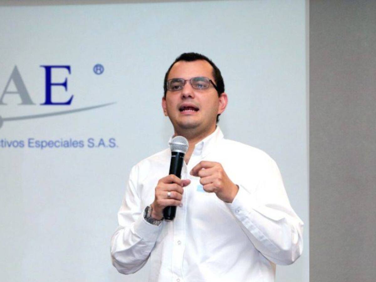 Exdirector de la SAE responde a Petro por trino sobre inventarios de bienes de narco